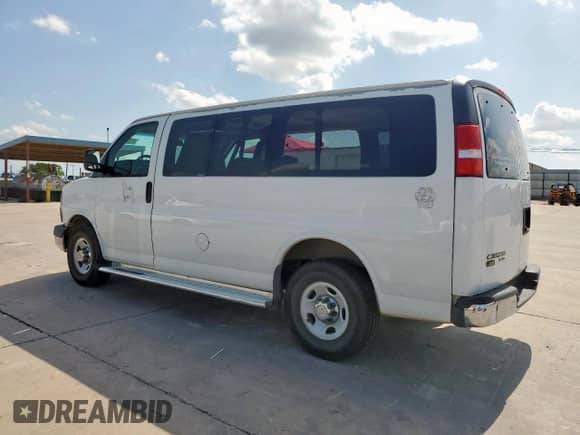 2013 Chevrolet Express Passenger LT с VIN 1GAZGYFG4D1128837, выставлен на аукционе Copart как лот 61820455 с пробегом 160 747 миль миль и Чистый • Clean title. История ставок и продаж доступна на DreamBid. Изображение 2.