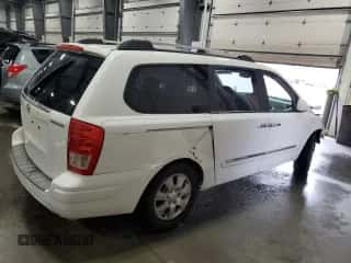 2007 Hyundai Entourage GLS z VIN KNDMC233876027514, wystawiony jako Copart lot #69425454 z przebiegiem 230 506 mil mil oraz Szkoda całkowita • Salvage title. Historia ofert i sprzedaży dostępna na DreamBid. Obrazek 3.