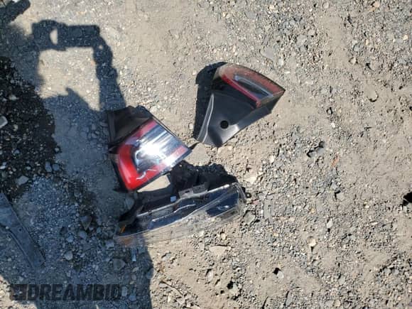 2023 Tesla Model Y Long Range с VIN 7SAYGDEE4PF596884, выставлен на аукционе Copart как лот 69856524 с пробегом 22 765 миль миль и Списание • Salvage title. История ставок и продаж доступна на DreamBid. Изображение 12.
