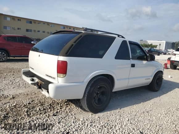 2003 Chevrolet Blazer Xtreme with VIN 1GNCS18X23K160119, listed as a Copart auction lot 52002985 with 133,899 mi miles and Salvage title. Bid and sale history available at DreamBid. Image 3.