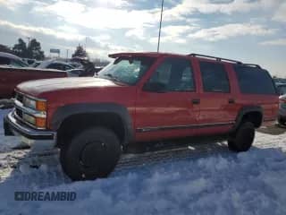 1997 Chevrolet Suburban с VIN 3GNGK26R5VG140050, выставлен на аукционе Copart как лот 87865605 с пробегом 219 522 миль миль и Списание • Salvage title. История ставок и продаж доступна на DreamBid. Изображение 1.