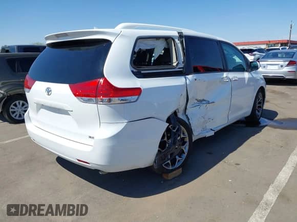 2013 Toyota Sienna XLE AAS with VIN 5TDYK3DC6DS381794, listed as a IAAI auction lot 41845507 with 160,290 mi miles and . Bid and sale history available at DreamBid. Image 4.