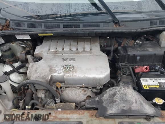 2010 Toyota Sienna CE z VIN 5TDKK4CCXAS303057, wystawiony jako IAAI lot #43411711 z przebiegiem 153 537 mil mil oraz . Historia ofert i sprzedaży dostępna na DreamBid. Obrazek 10.