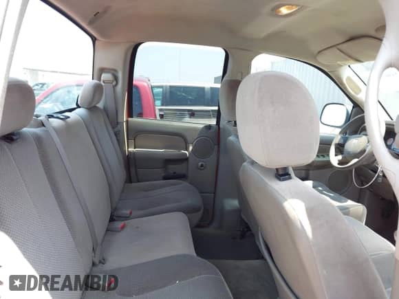 2005 Dodge 1500 SLT z VIN 1D7HA18N65J530793, wystawiony jako IAAI lot #42596054 z przebiegiem 217 930 mil mil oraz . Historia ofert i sprzedaży dostępna na DreamBid. Obrazek 8.