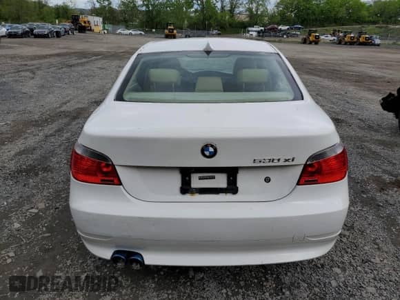 2006 BMW 5 Series 530xi z VIN WBANF73526CG69754, wystawiony jako Copart lot #54914925 z przebiegiem 275 383 mil mil oraz Szkoda całkowita • Salvage title. Historia ofert i sprzedaży dostępna na DreamBid. Obrazek 6.