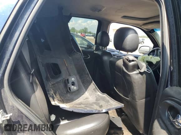 2007 Chevrolet TrailBlazer LT z VIN 1GNDS13S472278596, wystawiony jako Copart lot #66569525 z przebiegiem Nie podano mil oraz Szkoda całkowita • Salvage title. Historia ofert i sprzedaży dostępna na DreamBid. Obrazek 10.