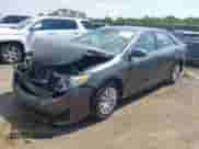 2012 Toyota Camry L z VIN 4T1BF1FKXCU618165, wystawiony jako IAAI lot #43194367 z przebiegiem 77 243 mil mil oraz . Historia ofert i sprzedaży dostępna na DreamBid. Obrazek 17.