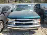 1996 Chevrolet Suburban with VIN 3GNEC16R7TG133368, listed as a Copart auction lot 49671545 with 192,875 mi miles and Salvage title. Bid and sale history available at DreamBid. Image 5.