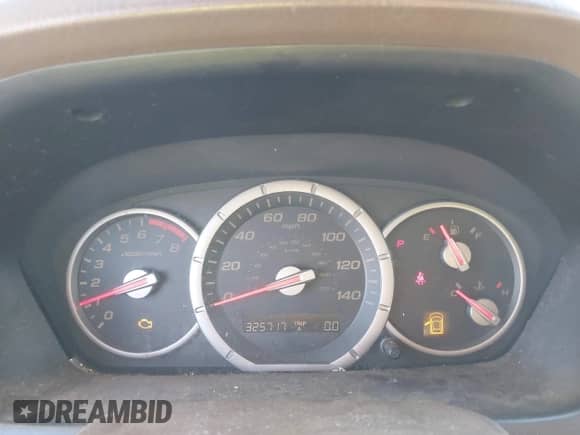 2006 Honda Pilot EX z VIN 5FNYF18416B002655, wystawiony jako IAAI lot #43407605 z przebiegiem 325 717 mil mil oraz . Historia ofert i sprzedaży dostępna na DreamBid. Obrazek 7.