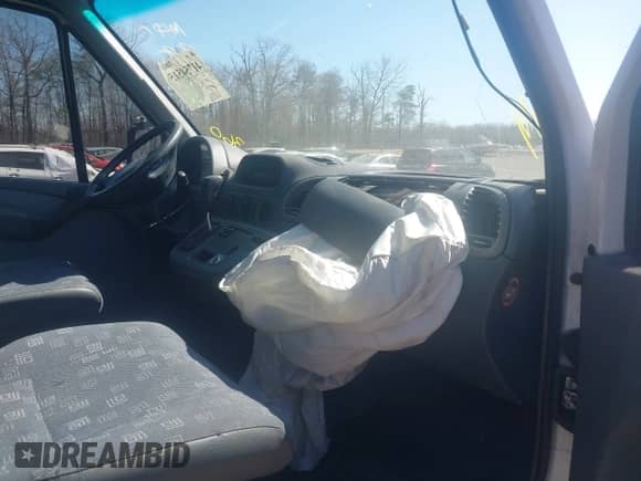 2005 Dodge Sprinter with VIN WD2PD644255717592, listed as a IAAI auction lot 41754515 with 244,046 mi miles and . Bid and sale history available at DreamBid. Image 5.