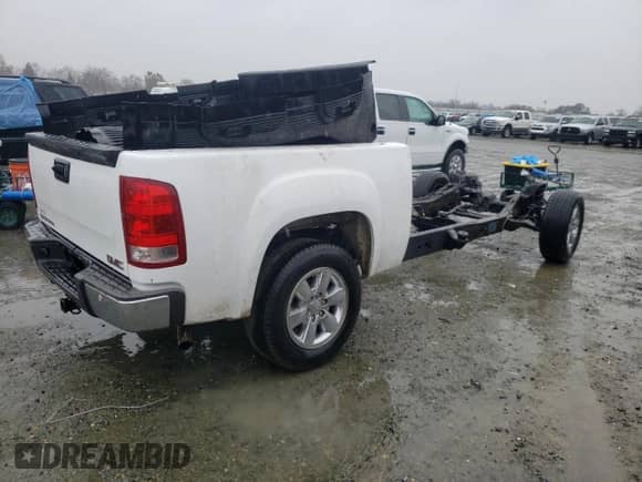 2012 GMC Sierra 1500 SLT z VIN 3GTP1WE0XCG133663, wystawiony jako Copart lot #43660325 z przebiegiem Nie podano mil oraz Nie do naprawy • Non repairable. Historia ofert i sprzedaży dostępna na DreamBid. Obrazek 3.