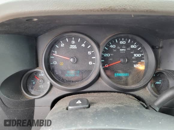 2008 GMC Sierra 1500 Work Truck z VIN 1GTEC14X48Z129263, wystawiony jako IAAI lot #41748174 z przebiegiem 263 584 mil mil oraz . Historia ofert i sprzedaży dostępna na DreamBid. Obrazek 8.