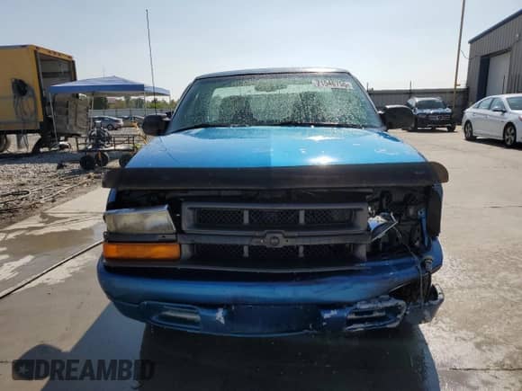2000 Chevrolet S-10 с VIN 1GCCS1444Y8114378, выставлен на аукционе Copart как лот 71546755 с пробегом 141 507 миль миль и Списание • Salvage title. История ставок и продаж доступна на DreamBid. Изображение 5.