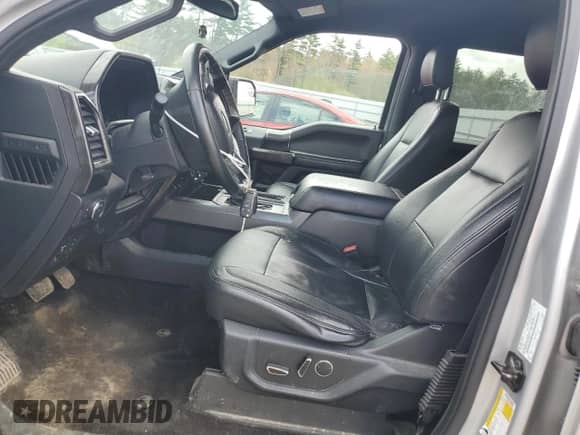 2018 Ford F-150 XLT z VIN 1FTEW1EG5JFA84380, wystawiony jako Copart lot #54830565 z przebiegiem 141 764 mil mil oraz Szkoda całkowita • Salvage title. Historia ofert i sprzedaży dostępna na DreamBid. Obrazek 7.