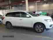 2017 Nissan Pathfinder Platinum с VIN 5N1DR2MN3HC682919, выставлен на аукционе IAAI как лот 42397164 с пробегом 126 762 миль миль и . История ставок и продаж доступна на DreamBid. Изображение 13.