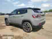 2022 Jeep Compass Limited с VIN 3C4NJDCB9NT102222, выставлен на аукционе Copart как лот 70653955 с пробегом 28 241 миль миль и Списание • Salvage title. История ставок и продаж доступна на DreamBid. Изображение 2.