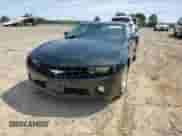 2010 Chevrolet Camaro 1LT z VIN 2G1FB1EV3A9122463, wystawiony jako Copart lot #70731015 z przebiegiem 168 954 mil mil oraz Szkoda całkowita • Salvage title. Historia ofert i sprzedaży dostępna na DreamBid. Obrazek 13.