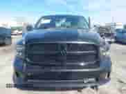 2019 Ram 1500 Express z VIN 1C6RR7FT5KS578097, wystawiony jako IAAI lot #41586297 z przebiegiem 88 186 mil mil oraz . Historia ofert i sprzedaży dostępna na DreamBid. Obrazek 11.