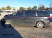 2017 Toyota Sienna XLE Auto Access Seat z VIN 5TDYZ3DC2HS805845, wystawiony jako IAAI lot #41456888 z przebiegiem 138 475 mil mil oraz . Historia ofert i sprzedaży dostępna na DreamBid. Obrazek 14.