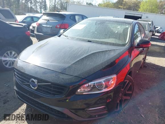 2017 Volvo S60 Dynamic с VIN YV126MFL4H2433816, выставлен на аукционе IAAI как лот 41924157 с пробегом 80 000 миль миль и . История ставок и продаж доступна на DreamBid. Изображение 17.