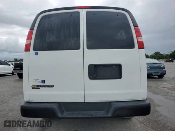 2020 Chevrolet Express Passenger LS with VIN 1GAZGNFP9L1264104, listed as a Copart auction lot 58521455 with 102,405 mi miles and Salvage title. Bid and sale history available at DreamBid. Image 6.