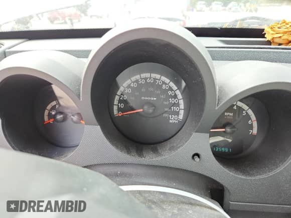 2011 Dodge Nitro Heat with VIN 1D4PT4GK0BW606180, listed as a Copart auction lot 71903985 with 135,991 mi miles and Salvage title. Bid and sale history available at DreamBid. Image 9.