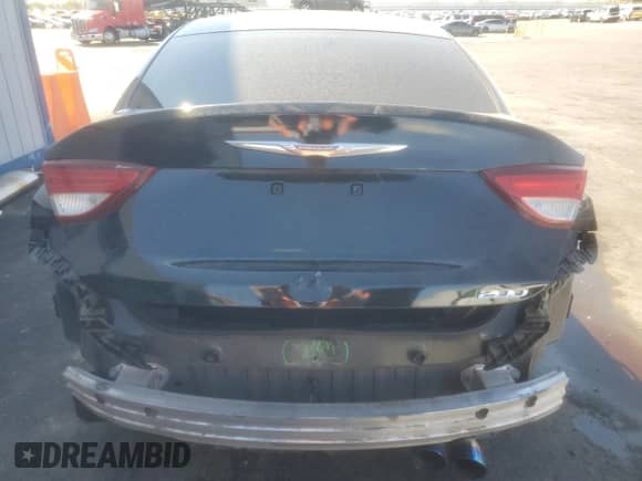 2016 Chrysler 200 Touring z VIN 1C3CCCFB8GN183311, wystawiony jako Copart lot #80717345 z przebiegiem 82 140 mil mil oraz Szkoda całkowita • Salvage title. Historia ofert i sprzedaży dostępna na DreamBid. Obrazek 6.