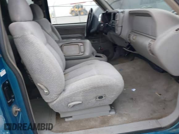 1997 Chevrolet Silverado 1500 с VIN 2GCEC19M8V1265978, выставлен на аукционе IAAI как лот 40690252 с пробегом 305 960 миль миль и . История ставок и продаж доступна на DreamBid. Изображение 5.