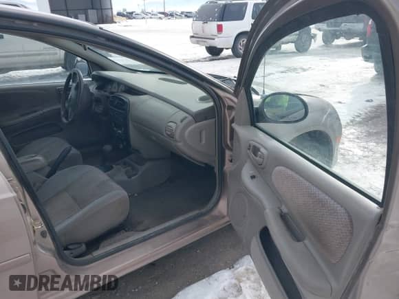 2000 Dodge Neon Highline z VIN 1B3ES46C1YD680067, wystawiony jako IAAI lot #41461937 z przebiegiem 254 719 mil mil oraz . Historia ofert i sprzedaży dostępna na DreamBid. Obrazek 5.