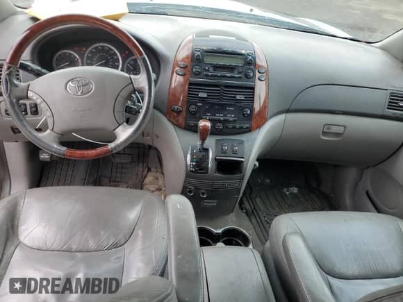 2004 Toyota Sienna XLE z VIN 5TDBA22C84S005135, wystawiony jako Copart lot #60681885 z przebiegiem 268 909 mil mil oraz Szkoda całkowita • Salvage title. Historia ofert i sprzedaży dostępna na DreamBid. Obrazek 8.