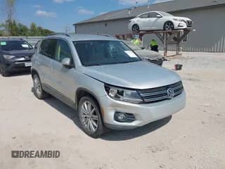2012 Volkswagen Tiguan S с VIN WVGBV7AXXCW606644, выставлен на аукционе IAAI как лот 43177740 с пробегом 144 252 миль миль и . История ставок и продаж доступна на DreamBid. Изображение 1.