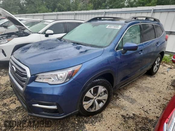2022 Subaru Ascent Premium с VIN 4S4WMACDXN3417758, выставлен на аукционе Copart как лот 69373695 с пробегом Не указан миль и Списание • Salvage title. История ставок и продаж доступна на DreamBid. Изображение 1.