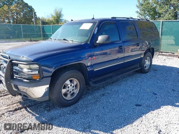 2003 Chevrolet Suburban LS с VIN 1GNFK16ZX3J214614, выставлен на аукционе IAAI как лот 43491434 с пробегом 236 742 миль миль и . История ставок и продаж доступна на DreamBid. Изображение 17.