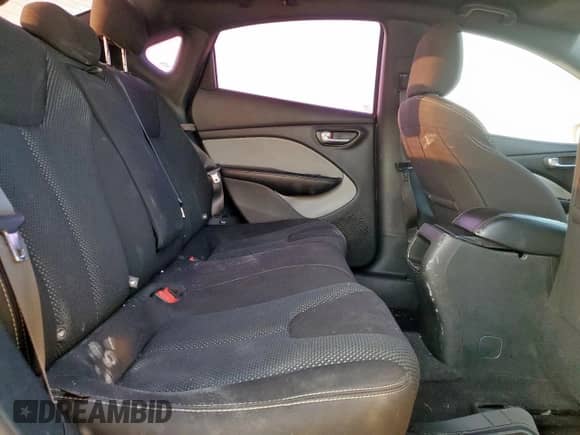 2015 Dodge Dart SXT z VIN 1C3CDFBB2FD200550, wystawiony jako Copart lot #80897695 z przebiegiem 174 281 mil mil oraz Szkoda całkowita • Salvage title. Historia ofert i sprzedaży dostępna na DreamBid. Obrazek 10.