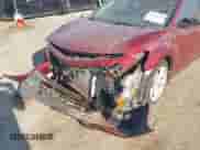 2015 Nissan Altima S z VIN 1N4AL3AP3FC481352, wystawiony jako IAAI lot #40611943 z przebiegiem 148 328 mil mil oraz . Historia ofert i sprzedaży dostępna na DreamBid. Obrazek 14.