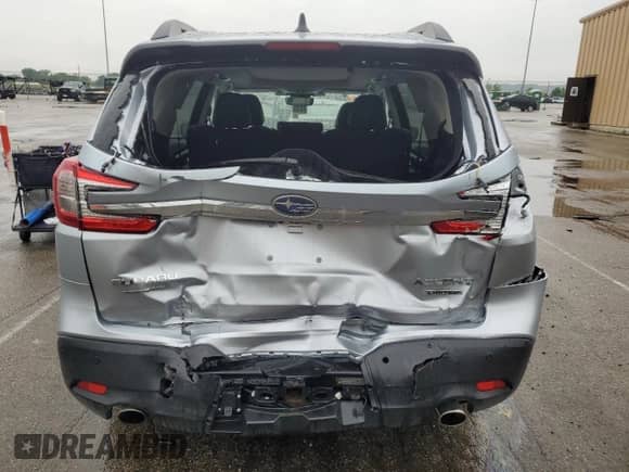 2023 Subaru Ascent Limited с VIN 4S4WMARD5P3405480, выставлен на аукционе Copart как лот 61194015 с пробегом Не указан миль и Списание • Salvage title. История ставок и продаж доступна на DreamBid. Изображение 6.