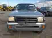 1998 Toyota Tacoma z VIN 4TAWN72N2WZ121495, wystawiony jako Copart lot #85473395 z przebiegiem 241 732 mil mil oraz Szkoda całkowita • Salvage title. Historia ofert i sprzedaży dostępna na DreamBid. Obrazek 5.