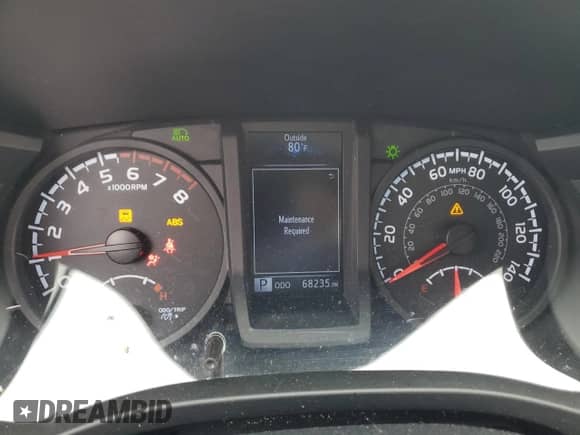 2018 Toyota Tacoma SR with VIN 5TFSX5EN0JX059578, listed as a Copart auction lot 84287615 with 68,235 mi miles and Salvage title. Bid and sale history available at DreamBid. Image 9.