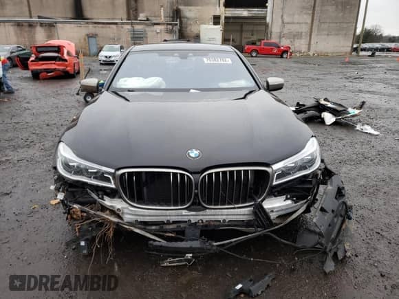 2018 BMW 7 Series M760i xDrive с VIN WBA7H6C58JG614544, выставлен на аукционе Copart как лот 70382702 с пробегом Не указан миль и . История ставок и продаж доступна на DreamBid. Изображение 5.