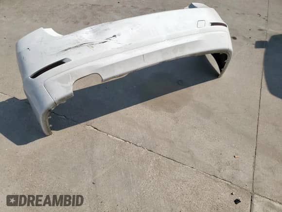 2013 BMW 3 Series 328i с VIN WBA3A5G51DNP26965, выставлен на аукционе Copart как лот 81270935 с пробегом 184 798 миль миль и Списание • Salvage title. История ставок и продаж доступна на DreamBid. Изображение 12.