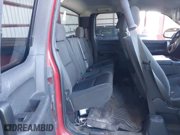 2009 Chevrolet Silverado 1500 LT with VIN 1GCEK29099Z266205, listed as a IAAI auction lot 43478749 with 234,807 mi miles and . Bid and sale history available at DreamBid. Image 8.