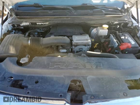 2022 Ram 1500 Laramie z VIN 1C6SRFJT3NN141138, wystawiony jako Copart lot #86326955 z przebiegiem 84 335 mil mil oraz Szkoda całkowita • Salvage title. Historia ofert i sprzedaży dostępna na DreamBid. Obrazek 11.