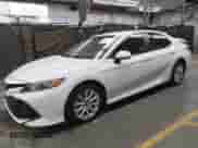 2019 Toyota Camry LE с VIN 4T1B11HK0KU264702, выставлен на аукционе IAAI как лот 43458729 с пробегом 44 228 миль миль и . История ставок и продаж доступна на DreamBid. Изображение 14.