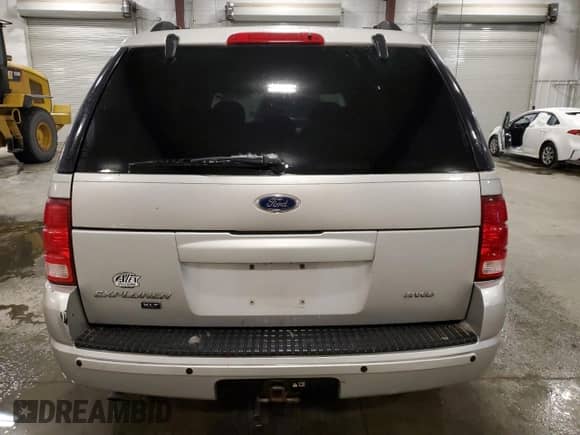2004 Ford Explorer XLT z VIN 1FMDU83K04ZA05097, wystawiony jako Copart lot #88507065 z przebiegiem 229 920 mil mil oraz Szkoda całkowita • Salvage title. Historia ofert i sprzedaży dostępna na DreamBid. Obrazek 6.
