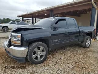 2017 Chevrolet Silverado 1500 LT с VIN 1GCVKREC8HZ104590, выставлен на аукционе Copart как лот 60885085 с пробегом 104 942 миль миль и Списание • Salvage title. История ставок и продаж доступна на DreamBid. Изображение 1.