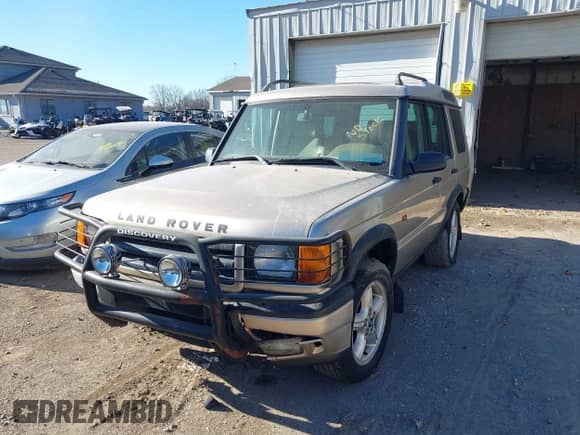 2000 Land Rover Discovery Cloth с VIN SALTY1247YA249969, выставлен на аукционе IAAI как лот 42246445 с пробегом 188 643 миль миль и . История ставок и продаж доступна на DreamBid. Изображение 2.