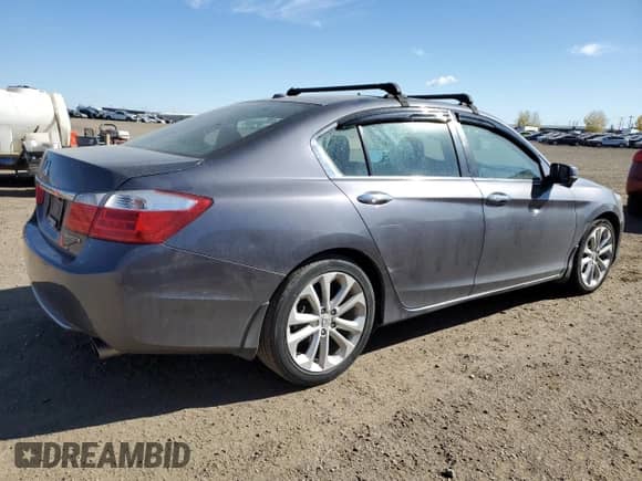 2015 Honda Accord Touring z VIN 1HGCR2F97FA808273, wystawiony jako Copart lot #84551035 z przebiegiem 111 392 mil mil oraz Czysty tytuł • Clean title. Historia ofert i sprzedaży dostępna na DreamBid. Obrazek 3.