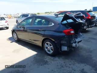 2016 Chevrolet Cruze LT z VIN 1G1BE5SMXG7231036, wystawiony jako IAAI lot #43192847 z przebiegiem 54 310 mil mil oraz . Historia ofert i sprzedaży dostępna na DreamBid. Obrazek 3.