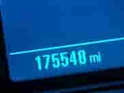 2013 Chevrolet Equinox LT z VIN 2GNFLNE30D6364022, wystawiony jako IAAI lot #41390487 z przebiegiem 175 548 mil mil oraz . Historia ofert i sprzedaży dostępna na DreamBid. Obrazek 15.