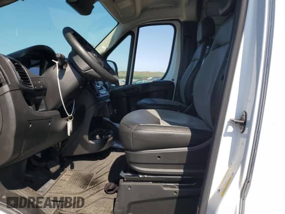 2023 Ram ProMaster Cargo z VIN 3C6LRVDGXPE600430, wystawiony jako Copart lot #80605955 z przebiegiem 64 047 mil mil oraz Szkoda całkowita • Salvage title. Historia ofert i sprzedaży dostępna na DreamBid. Obrazek 7.